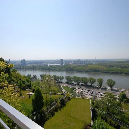 River View 3*