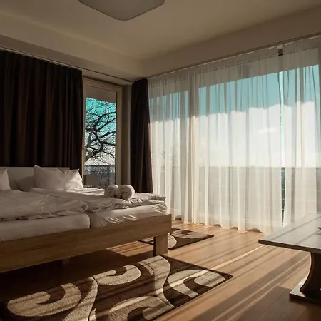 River View Hotel 3*